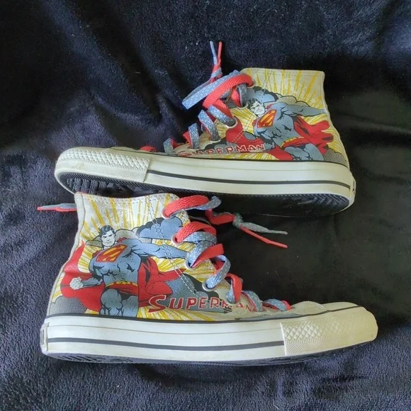 DC Comics x Chuck Taylor All Star Hi 'Superman'​​​ - Picture 3 of 8
